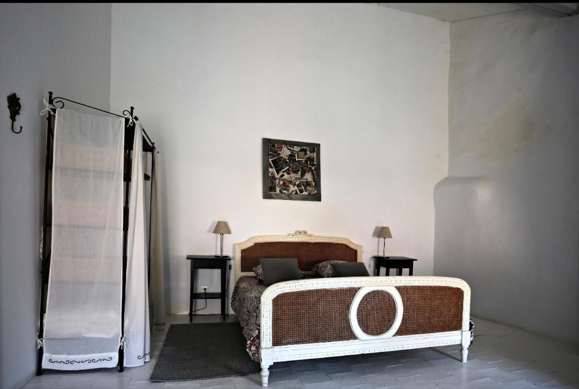 Les Chambres De La Villa Eugenie Lézignan-Corbières Habitación foto